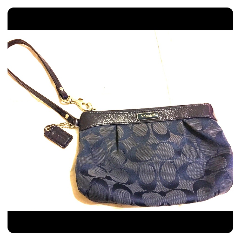 Coach signature blue wristlet with zipper
